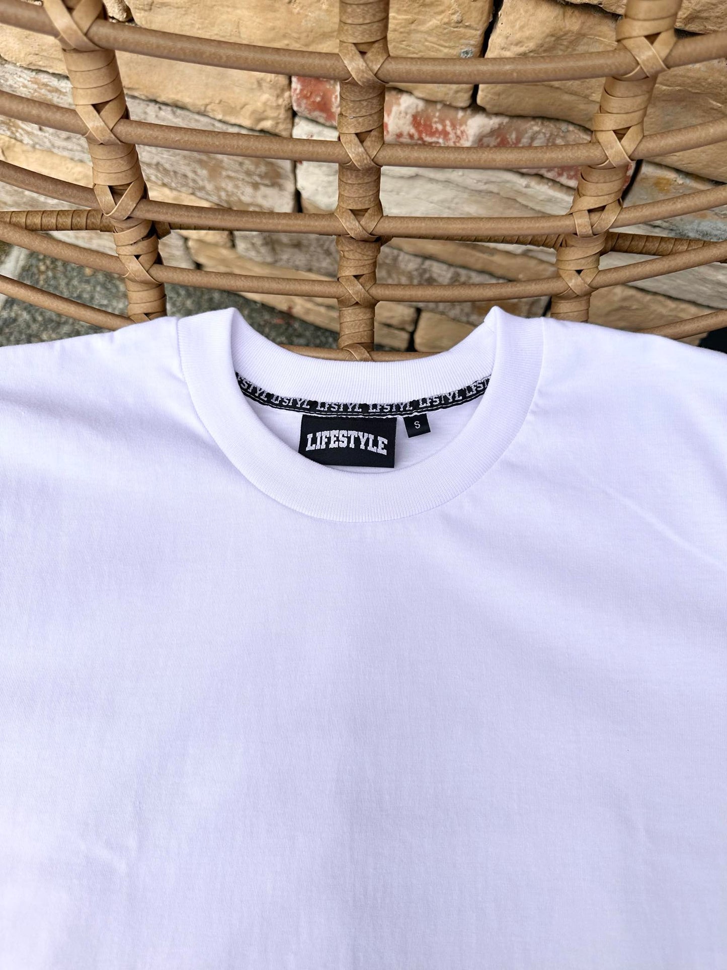 WHITE BASIC TEE